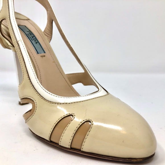 PRADA ✨ULTRA-RARE✨ Flame Wing Nude Pumps - Picture 8 of 8